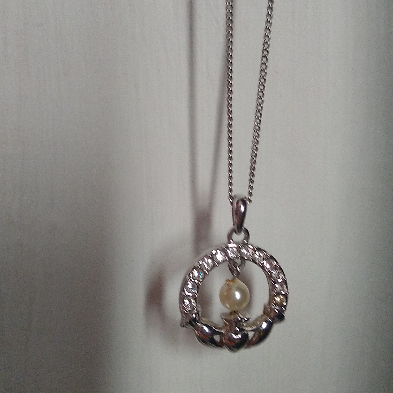 Claddagh Necklace With Diamonds And Pearl